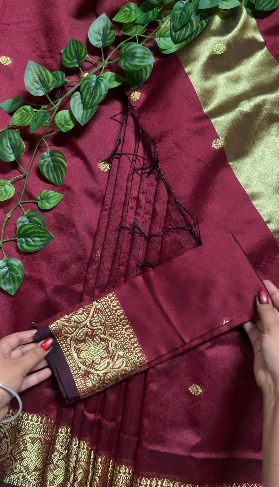 টাঙ্গাইল নকশী পাড় শাড়ি—মেরুন