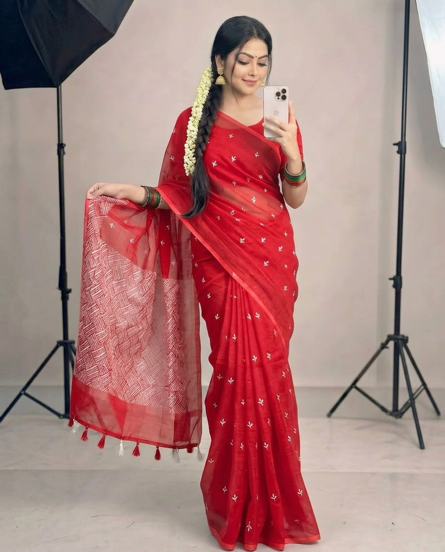 চুনা প্রিন্ট শাড়ি—হাফ সিল্ক (ব্লাউজ পিস থাকবে না)