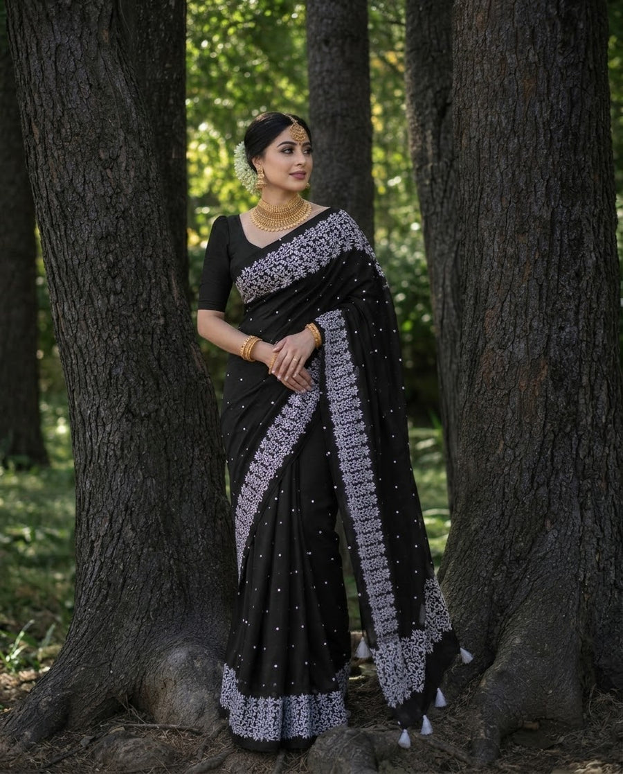 কালো কালার-চুনা প্রিন্ট হাফ সিল্ক শাড়ি  (ব্লাউজ পিস থাকবে না)