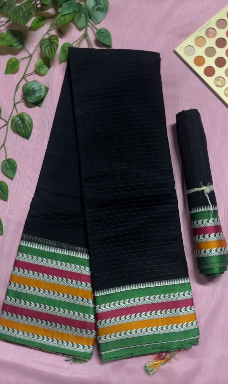 কাঁথা স্টিচ হাফ সিল্ক শাড়ি - কালো
