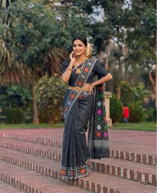 চুনা প্রিন্ট হাফ সিল্ক শাড়ি  (ব্লাউজ পিস থাকবে না)