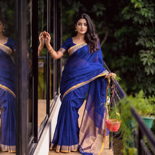টাঙ্গাইল সিল্কের ঐতিহ্যবাহী নকশী পাড় শাড়ি