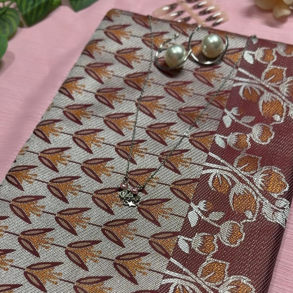 কাতান শাড়ি — খয়েরি ও সিলভার জরি পাড়